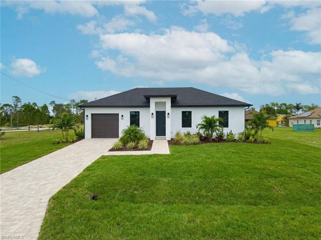 1213 Dodwin ST E LEHIGH ACRES, FL 33974