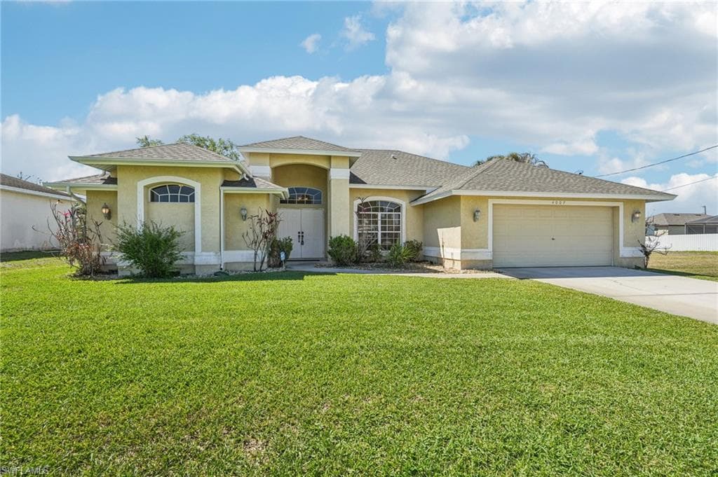 4007 11th ST W LEHIGH ACRES, FL 33971