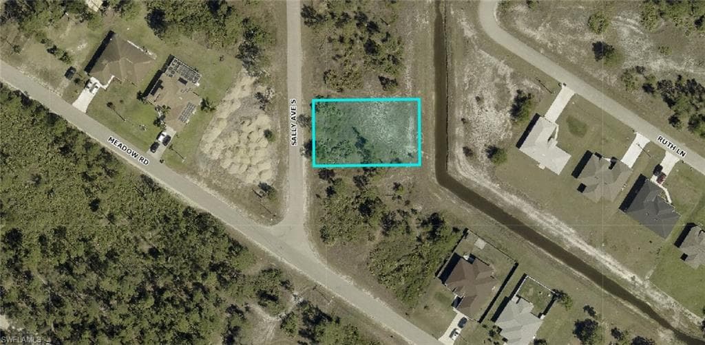 4311 Sally AVE S LEHIGH ACRES, FL 33976