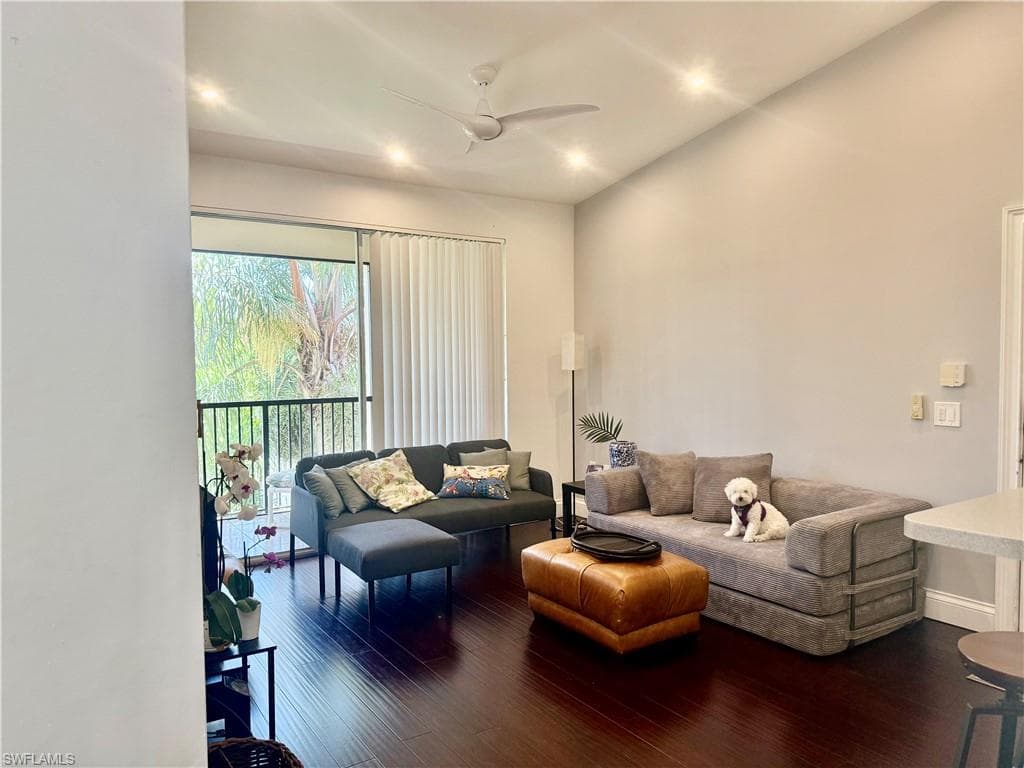 1180 Reserve Way 302 NAPLES, FL 34105