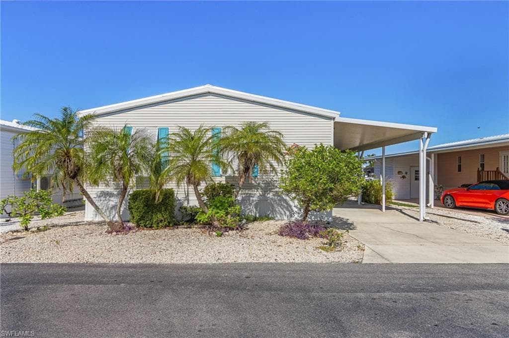 3023 Skipper LN ST. JAMES CITY, FL 33956