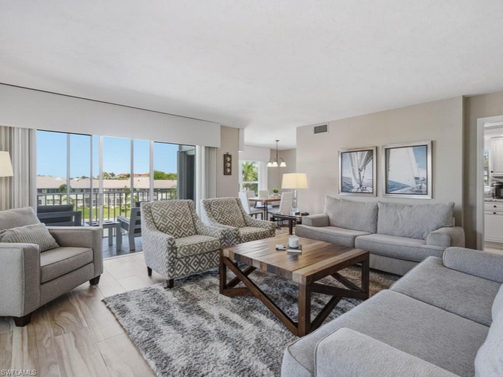 891 Huron CT 302 MARCO ISLAND, FL 34145
