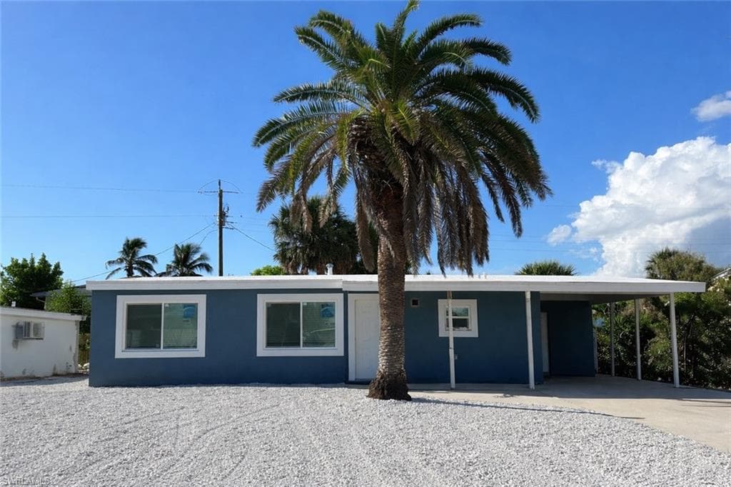 149 Hibiscus DR FORT MYERS BEACH, FL 33931