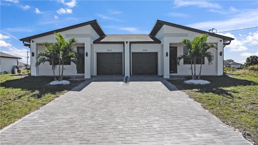5045 5043 Benton ST LEHIGH ACRES, FL 33971