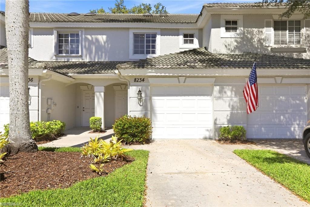 8234 Pacific Beach DR FORT MYERS, FL 33966
