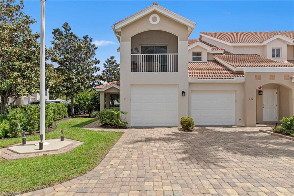 28611 Carriage Home DR 101 BONITA SPRINGS, FL 34134