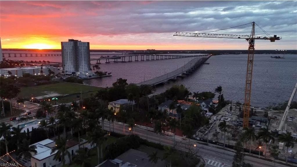 2583 1st ST 501 FORT MYERS, FL 33901