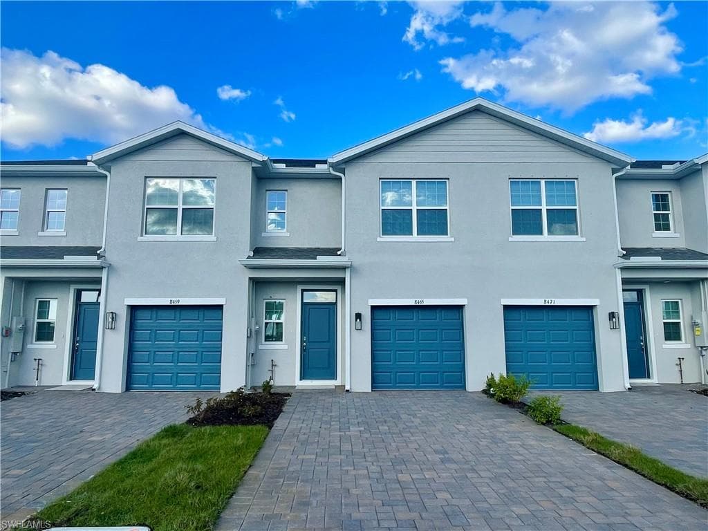 8465 Everly Preserve DR LEHIGH ACRES, FL 33971