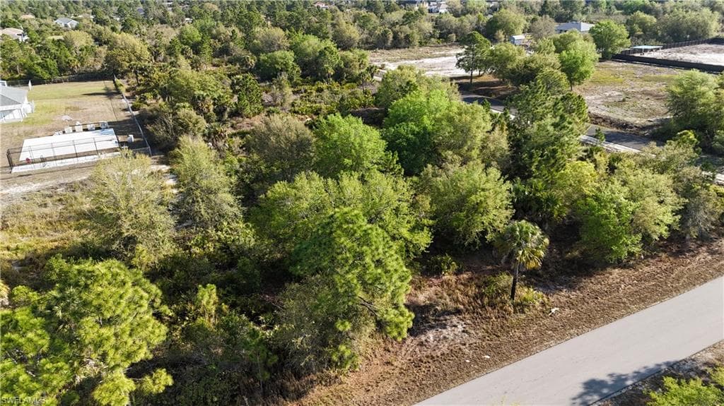 202 W 8th ST LEHIGH ACRES, FL 33972