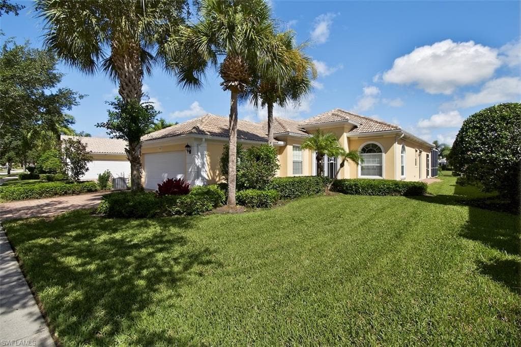 7919 Valentina CT NAPLES, FL 34114