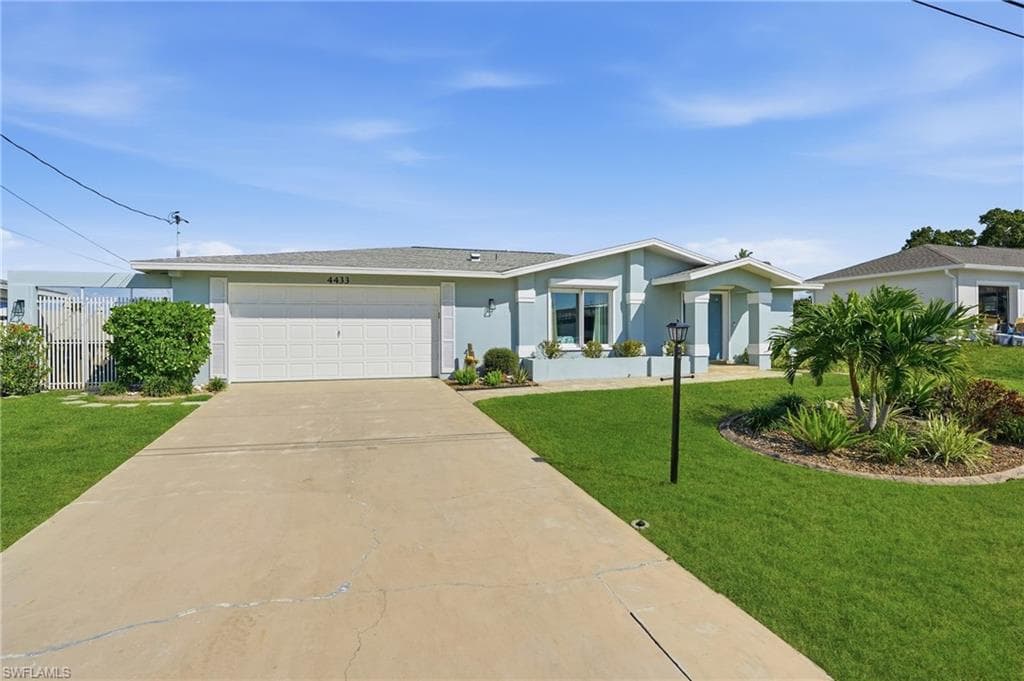 4433 SE 8th PL CAPE CORAL, FL 33904