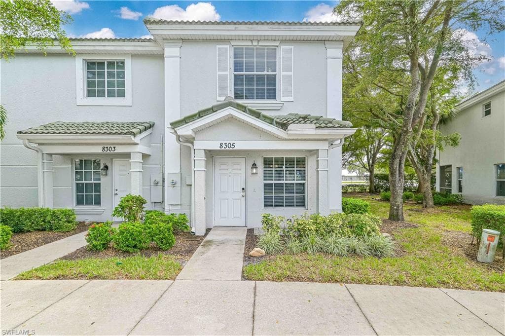 8305 Pacific Beach DR FORT MYERS, FL 33966