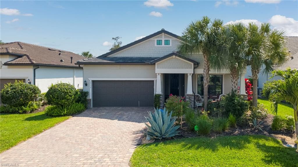 9712 Everglades DR NAPLES, FL 34120