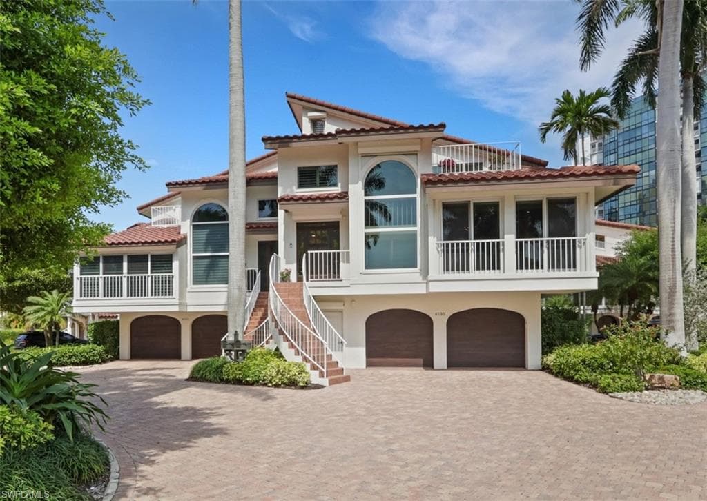 4737 Villa Mare LN NAPLES, FL 34103