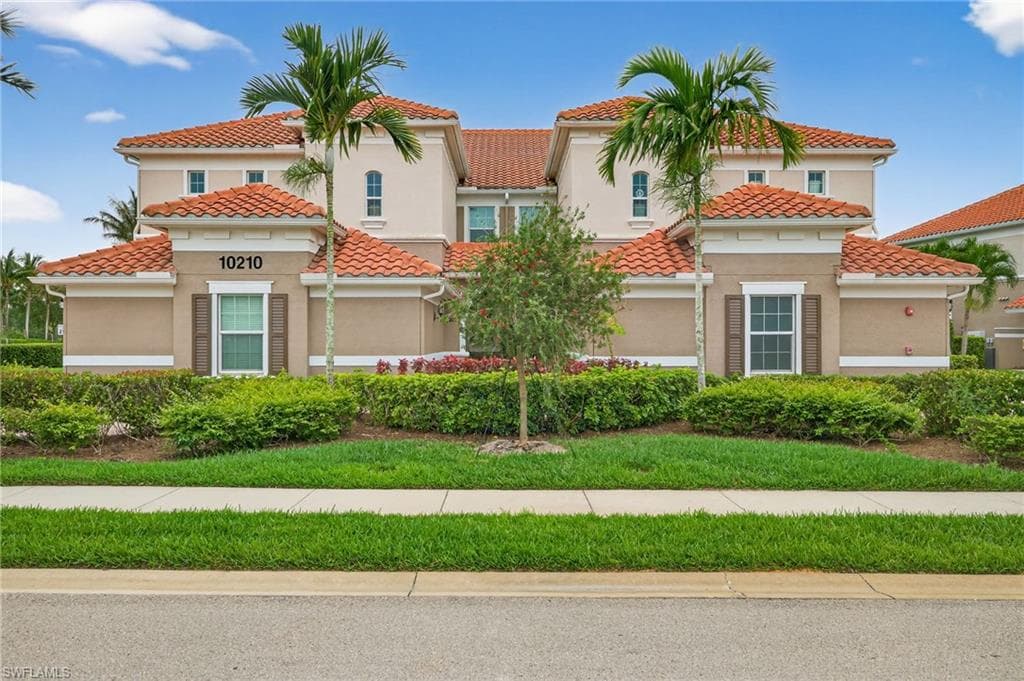10210 Glastonbury CIR 101 FORT MYERS, FL 33913