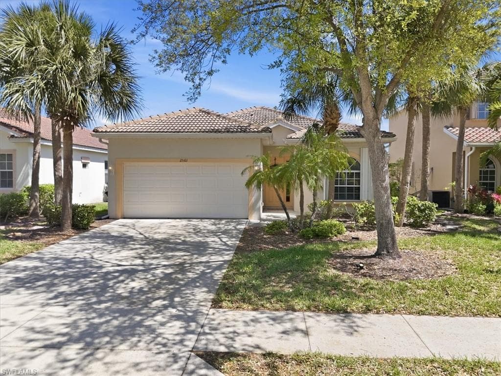 2561 Deerfield Lake CT CAPE CORAL, FL 33909