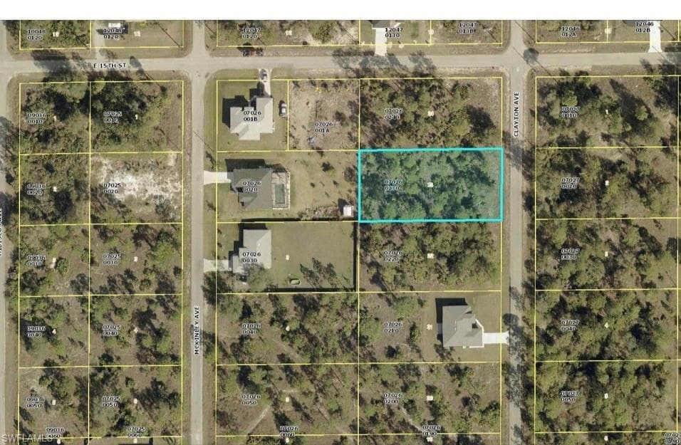 1421 Clayton AVE LEHIGH ACRES, FL 33972