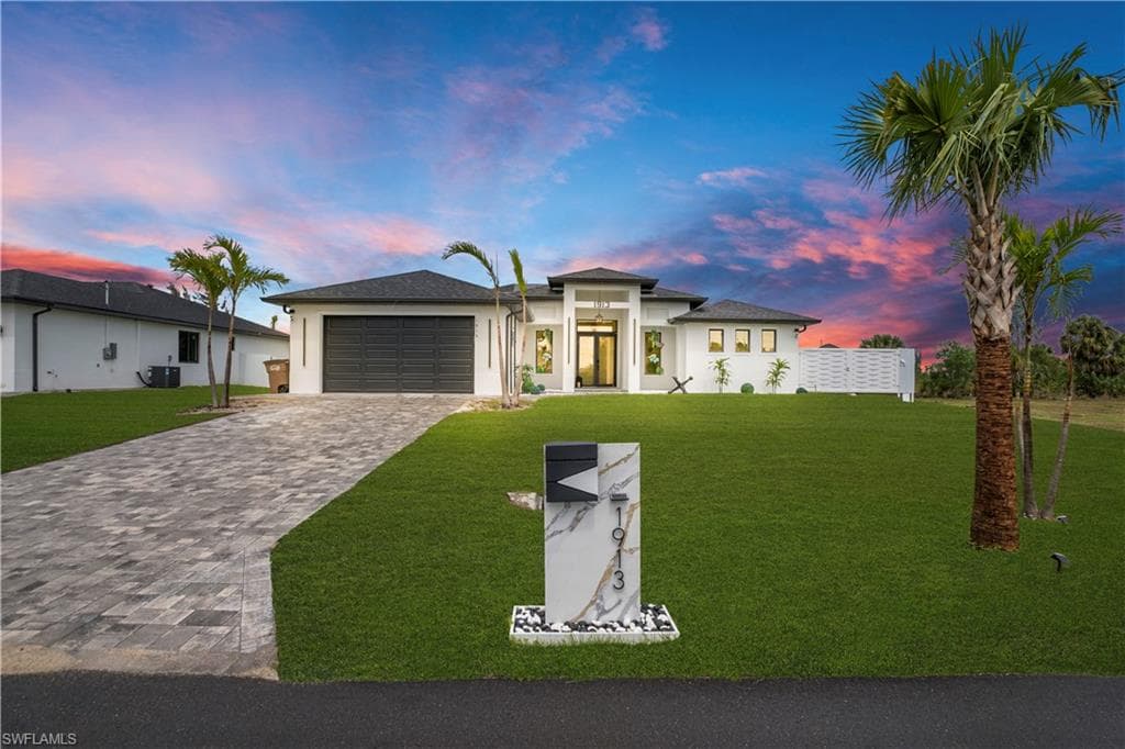 1913 NE 34th TER CAPE CORAL, FL 33909