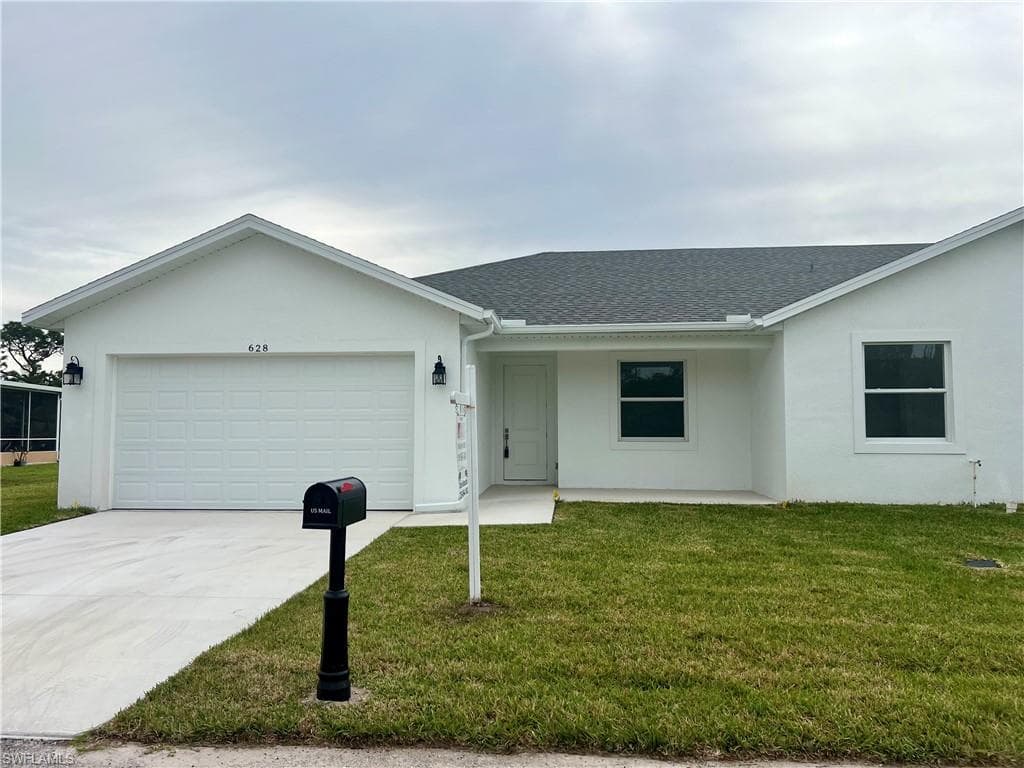 628 Falls LN LEHIGH ACRES, FL 33974