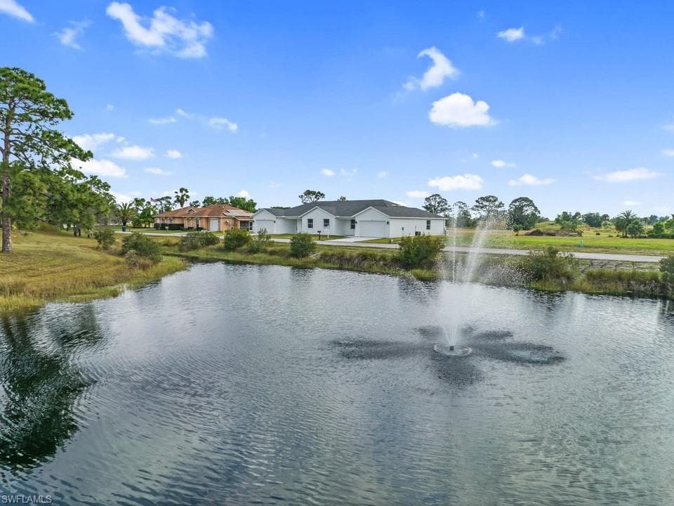 630 Falls LN LEHIGH ACRES, FL 33974