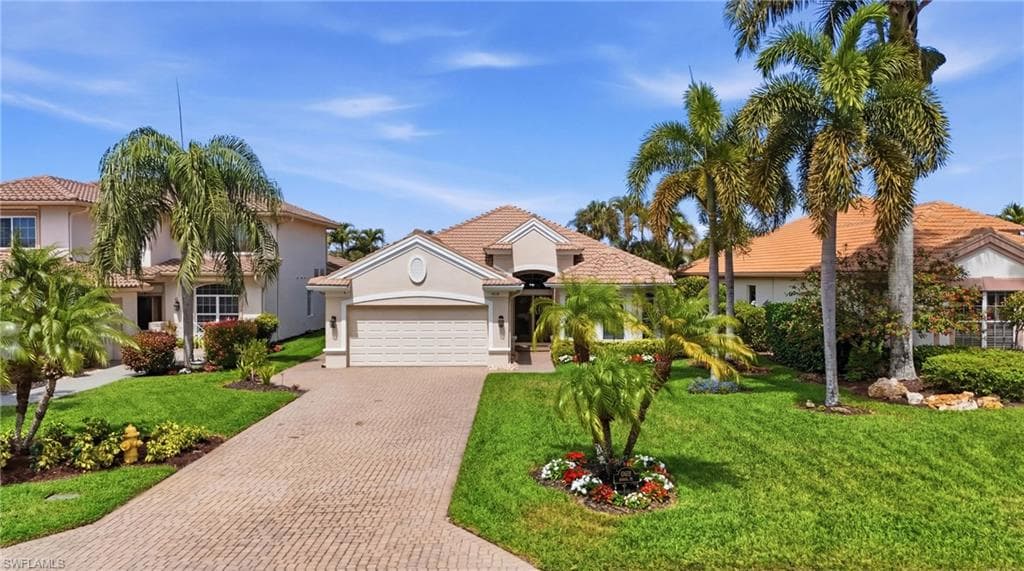 6039 Fairway CT NAPLES, FL 34110