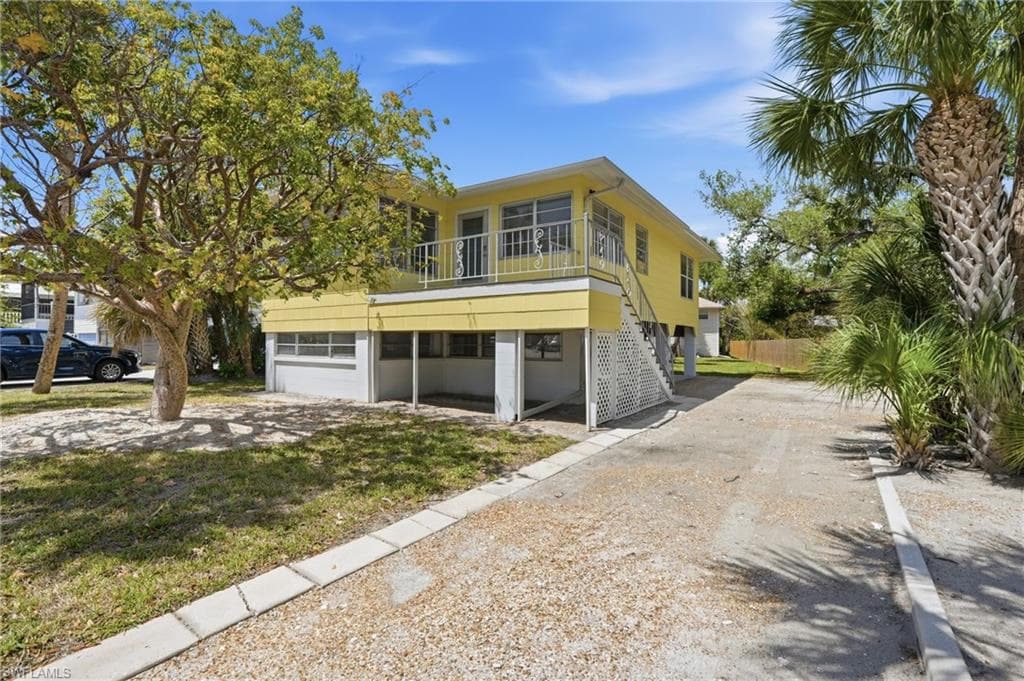 123 Andre Mar DR FORT MYERS BEACH, FL 33931
