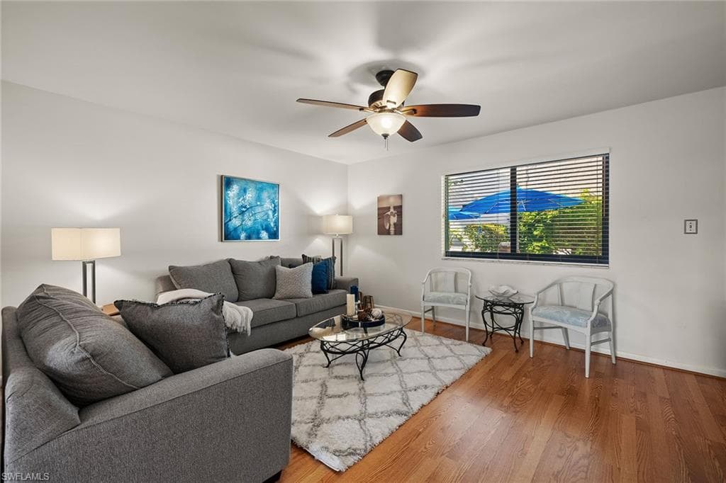 788 Park Shore DR C19 NAPLES, FL 34103