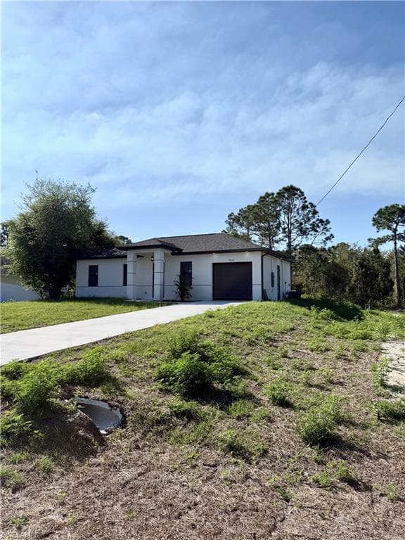 914 Sunrise BLVD LEHIGH ACRES, FL 33974