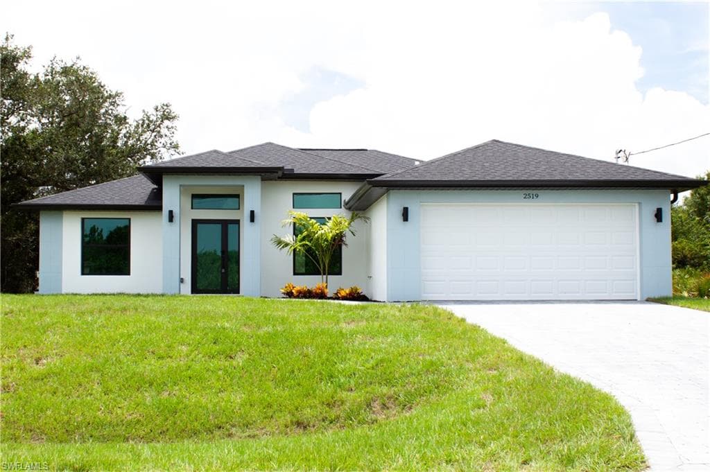 2808 24th ST SW LEHIGH ACRES, FL 33976