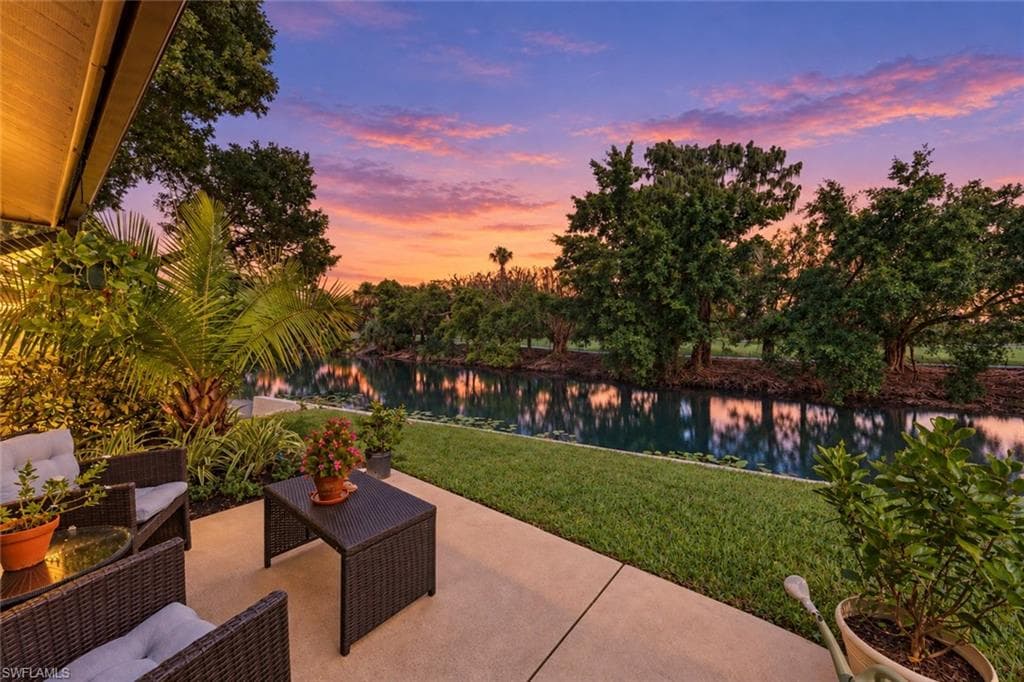 843 Palm View DR 25 NAPLES, FL 34110