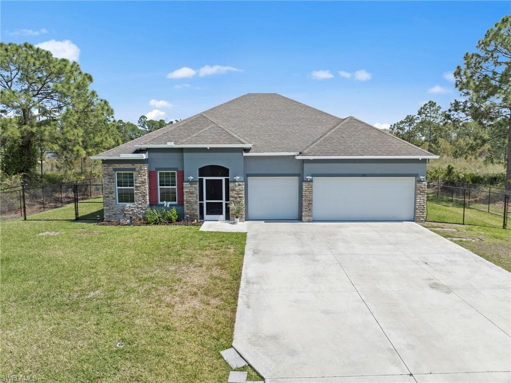 1710 Willard AVE LEHIGH ACRES, FL 33972