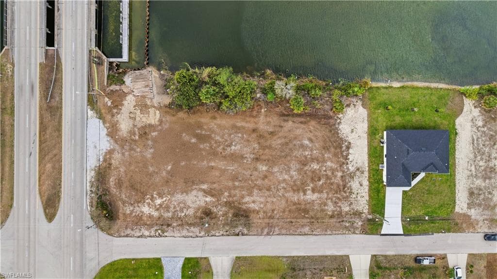 1525 NW 17th ST CAPE CORAL, FL 33993