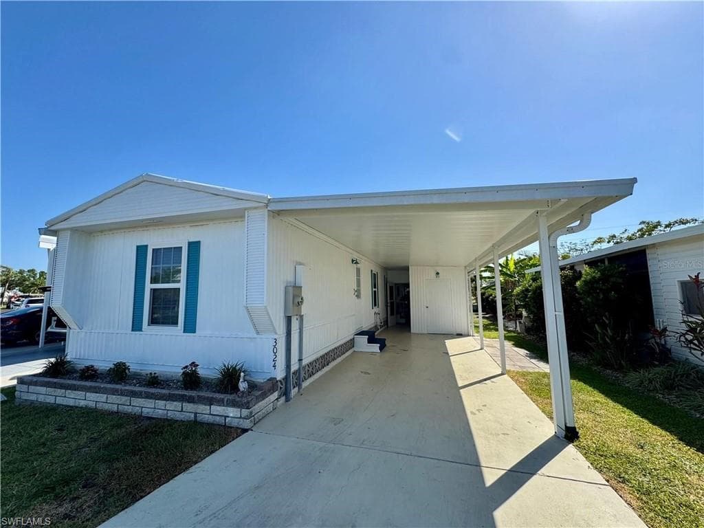 3024 Sunny Harbor DR PUNTA GORDA, FL 33982