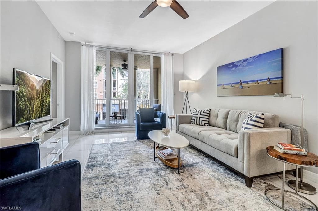 401 Bayfront PL 3204 NAPLES, FL 34102