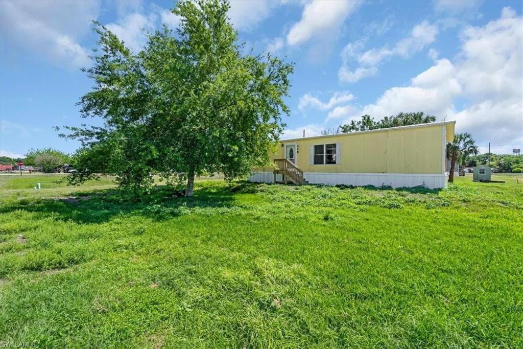 428 Avenue D NW MOORE HAVEN, FL 33471
