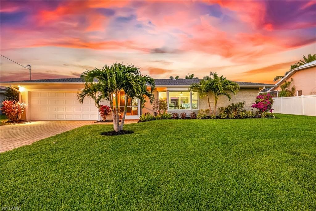 141 SW 54th TER CAPE CORAL, FL 33914