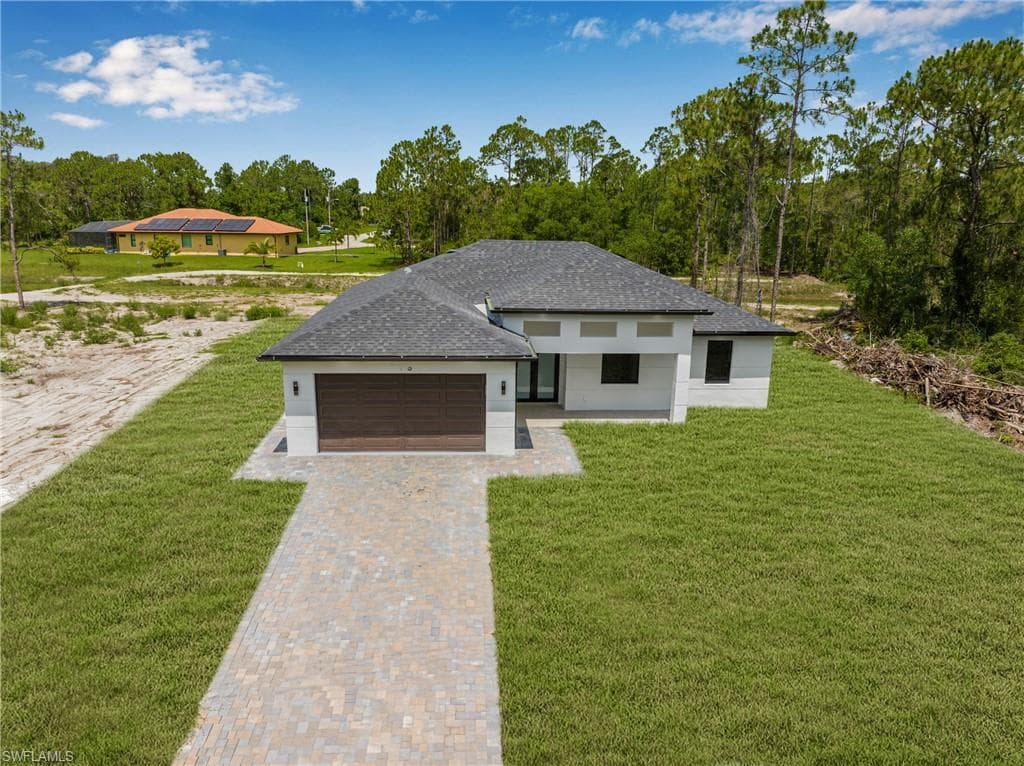 718 Bennington DR LEHIGH ACRES, FL 33974
