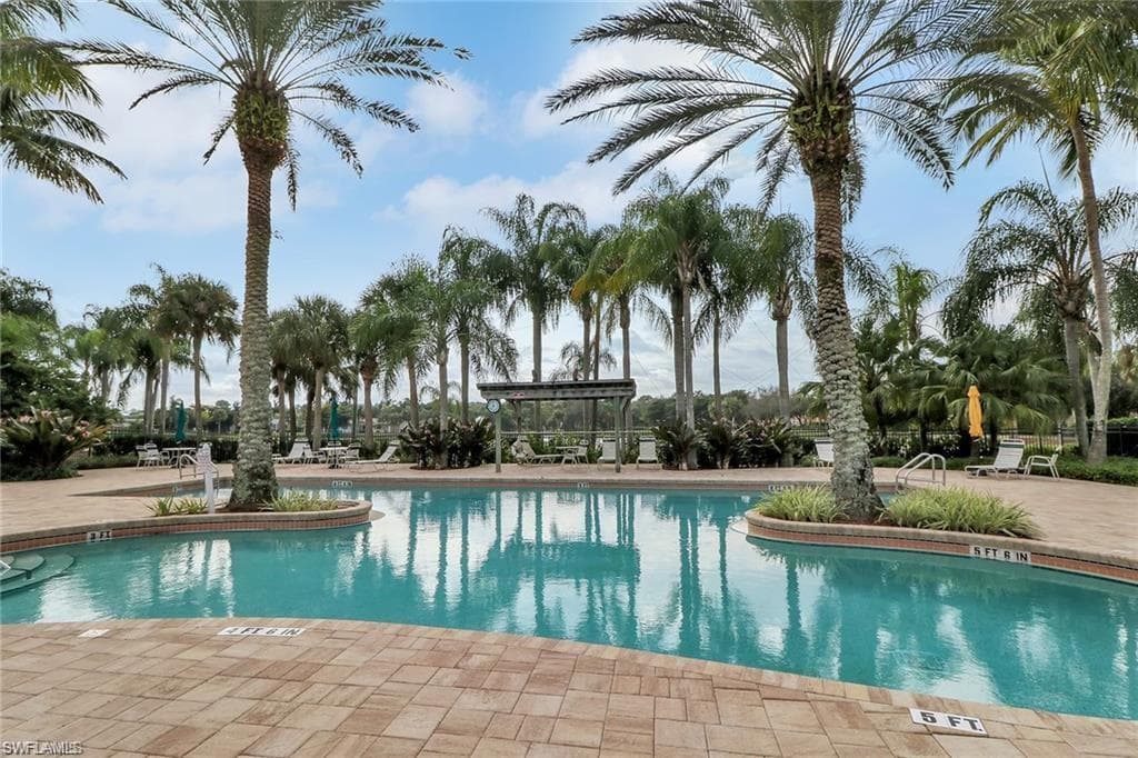 26600 Rosewood Pointe DR 303 BONITA SPRINGS, FL 34135