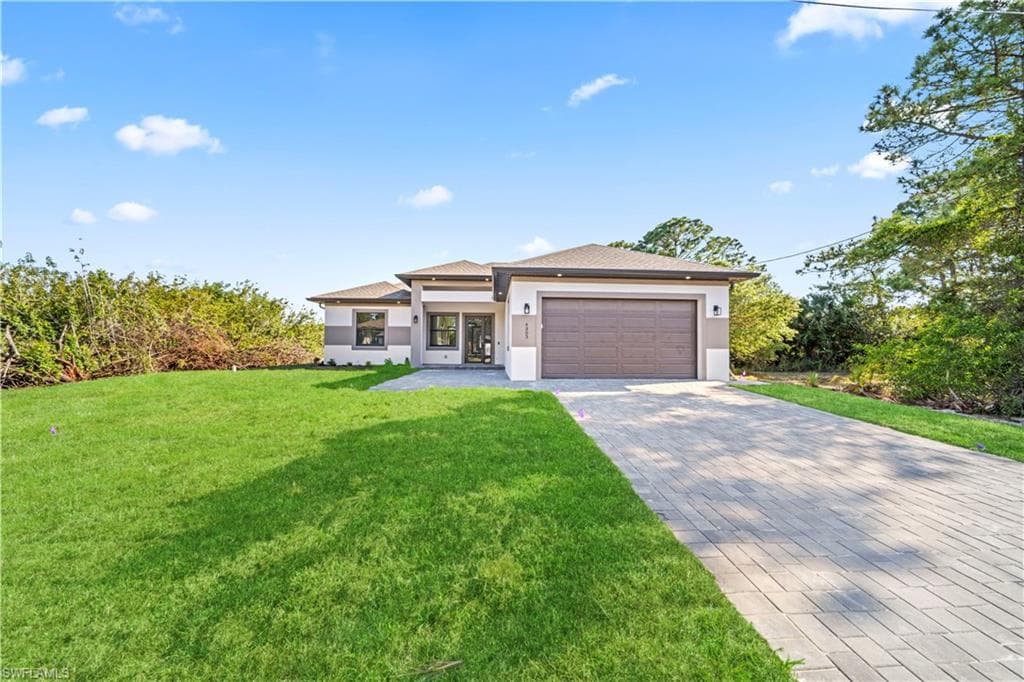4303 16th ST W LEHIGH ACRES, FL 33971