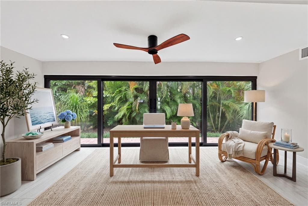 990 8th ST S 1C NAPLES, FL 34102