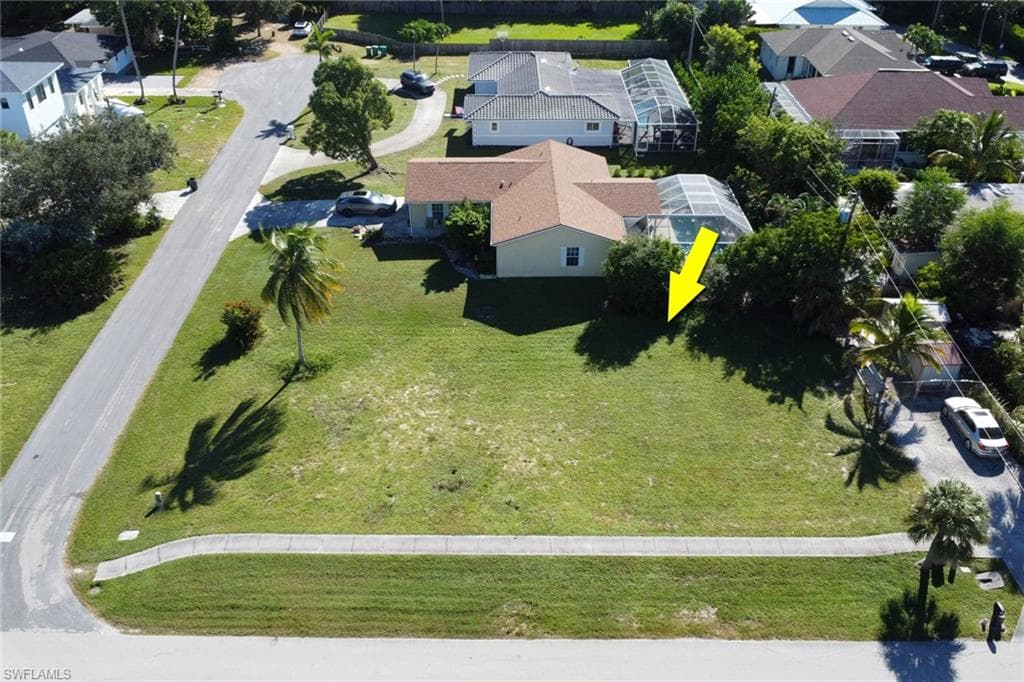 245 Quail DR MARCO ISLAND, FL 34145