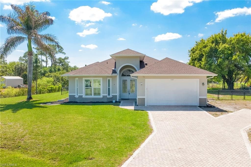 638 Parkdale BLVD LEHIGH ACRES, FL 33974