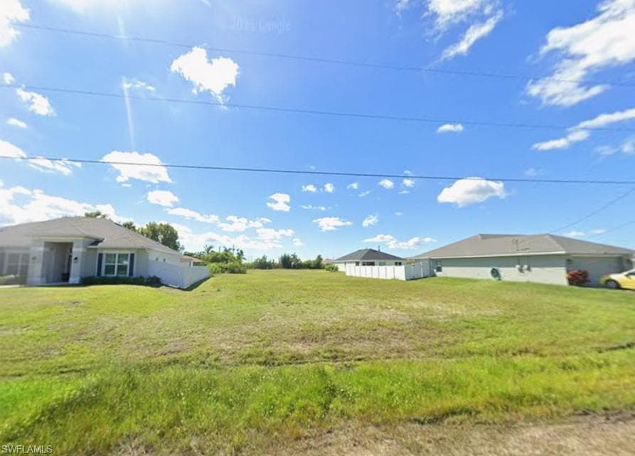 2626 NW 10th TER CAPE CORAL, FL 33993