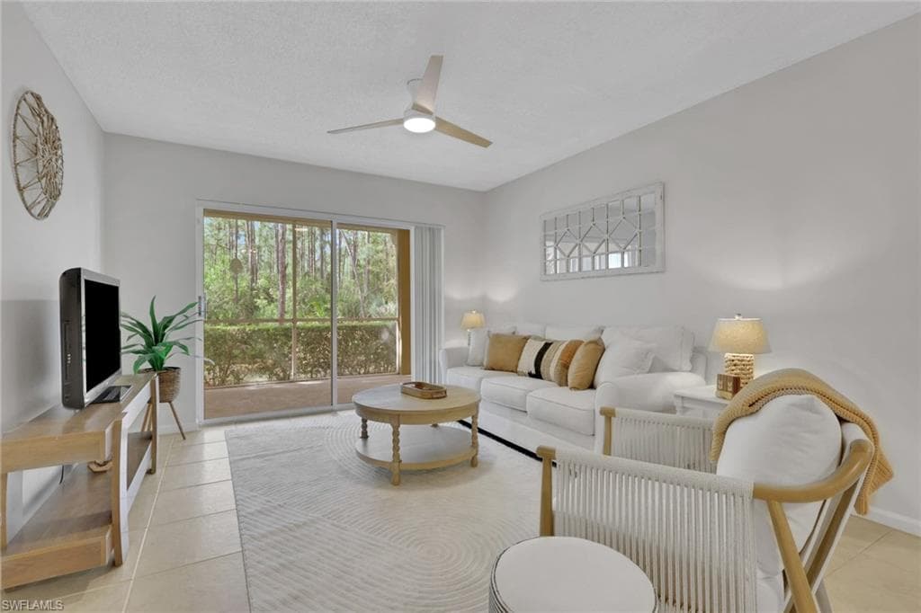 1835 Florida Club CIR 3102 NAPLES, FL 34112