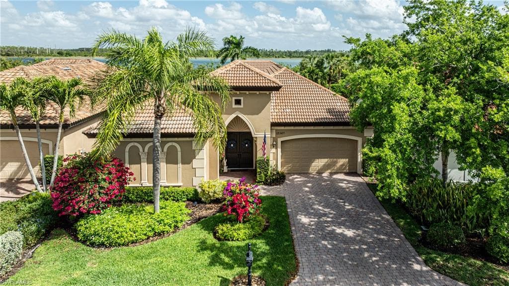 12567 Grandezza CIR ESTERO, FL 33928