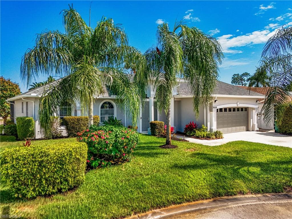 5235 Malvern CT NAPLES, FL 34112