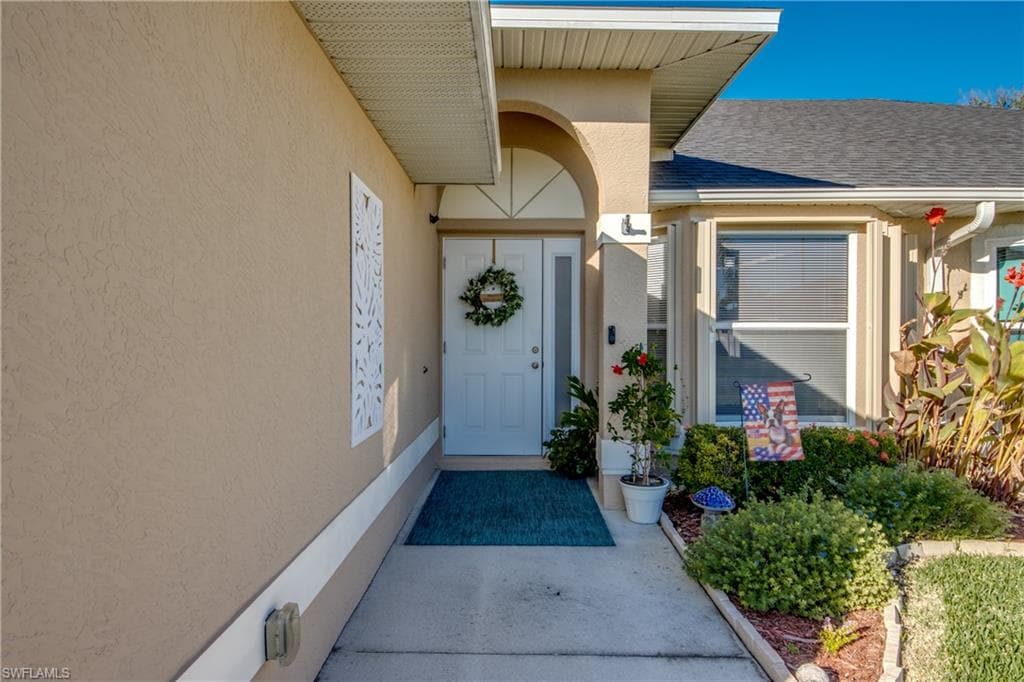 4528 SW 7th PL CAPE CORAL, FL 33914