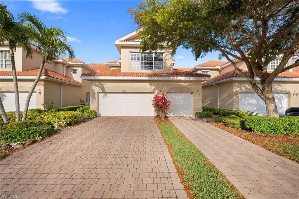 13861 Avon Park CIR 103 FORT MYERS, FL 33912