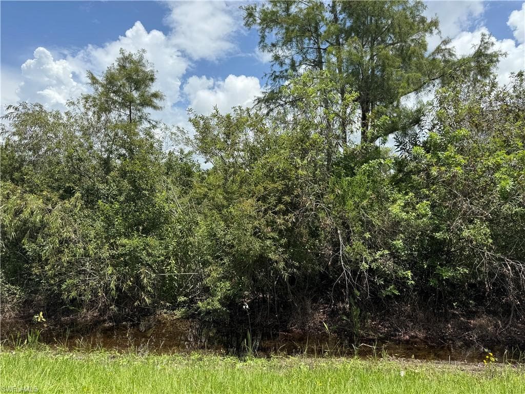 39th AVE NE NAPLES, FL 34120