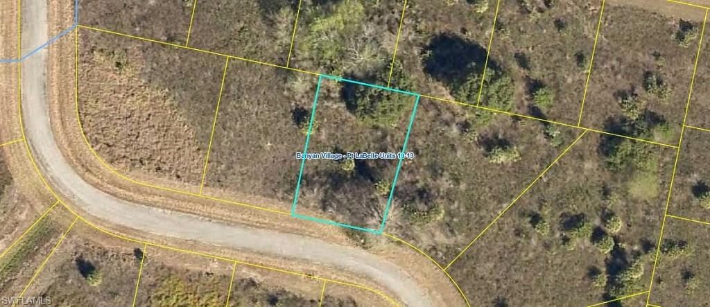 829 Grace Kelly LN LABELLE, FL 33935